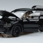 Volkswagen Touareg CR Svart FAW 1:18 LTC761021BLA Metall - image 2 of 7