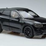 Volkswagen Touareg CR Svart FAW 1:18 LTC761021BLA Metall - image 5 of 7