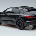 Volkswagen Touareg CR Svart FAW 1:18 LTC761021BLA Metall - image 6 of 7