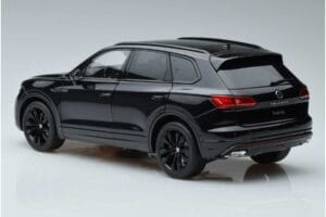 Volkswagen Touareg CR Svart FAW 1:18 LTC761021BLA Metall — bild 6 av 7