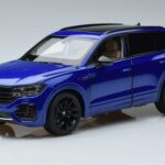Volkswagen Touareg CR Blå FAW 1:18 LTC761021BLU Metall