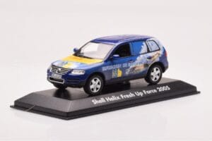 Volkswagen Touareg 7L Shell Helix Fresh Up Force Minichamps 1:43 VOLKSWAGEN-264066 Metall — bild 2 av 4