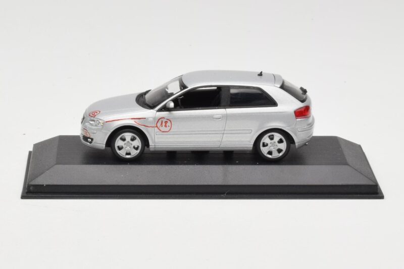 Audi A3 8P Silver Prototyp Minichamps 1:43 5010503013 Metall