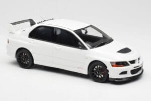 Mitsubishi Lancer Evo VIII MR FQ-400 Vit Otto 1:18 OT777 Resin — bild 4 av 6