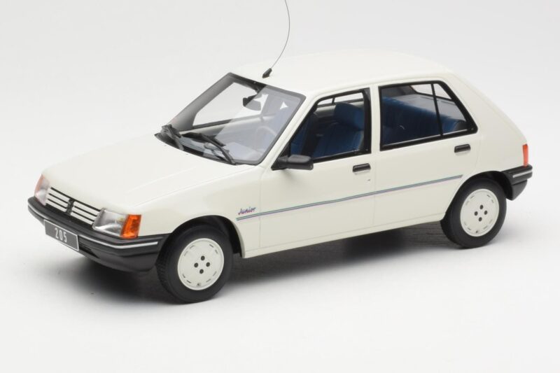 Peugeot 205 Junior Vit Otto 1:18 OT463 Resin