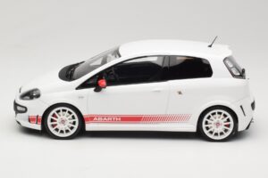 Abarth Punto 199 Esseesse Vit Otto 1:18 OT460 Resin — bild 3 av 6