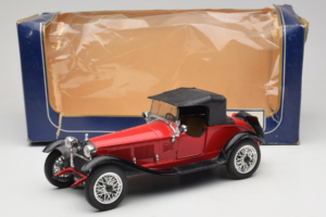 Alfa Romeo 6C 1750 Alfetta Röd Polistil 1:18 PL001 Metall — bild 8 av 8
