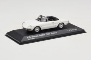 Alfa Romeo 1750 Spider Veloce Vit Minichamps 1:43 400120530 Metall — bild 2 av 4