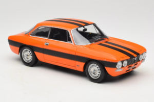 Alfa Romeo 2000 GTV Orange Norev 1:18 187918 Metall — bild 6 av 8