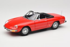 Alfa Romeo 2000 Spider Röd Minichamps 1:18 180120930 Metall