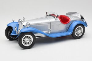 Alfa Romeo 2300 Spider Silverblå Bburago 1:18 3008 Metall