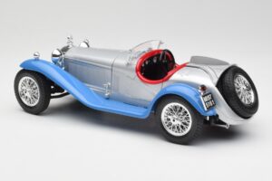 Alfa Romeo 2300 Spider Silverblå Bburago 1:18 3008 Metall — bild 7 av 8