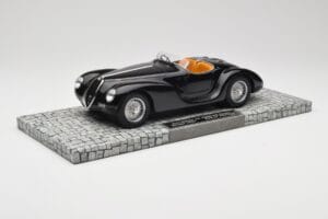 Alfa Romeo 6C 2500 SS Corsa Spider Svart Minichamps 1:18 107120231 Metall