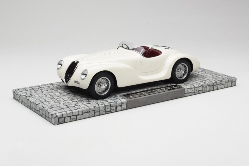 Alfa Romeo 6C 2500 SS Corsa Spider Vit Minichamps 1:18 107120232 Resin