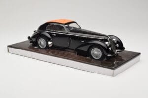 Alfa Romeo 8C 2900B Lungo Svart Minichamps 1:18 100120421 Metall — bild 6 av 8