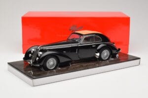 Alfa Romeo 8C 2900B Lungo Svart Minichamps 1:18 100120421 Metall — bild 8 av 8