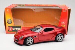 Alfa Romeo 8C Competizione Röd Bburago 1:18 18-11021 Metall — bild 8 av 8