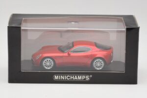Alfa Romeo 8C Competizione Alfa Röd Minichamps 1:43 403120523 Metall — bild 4 av 4