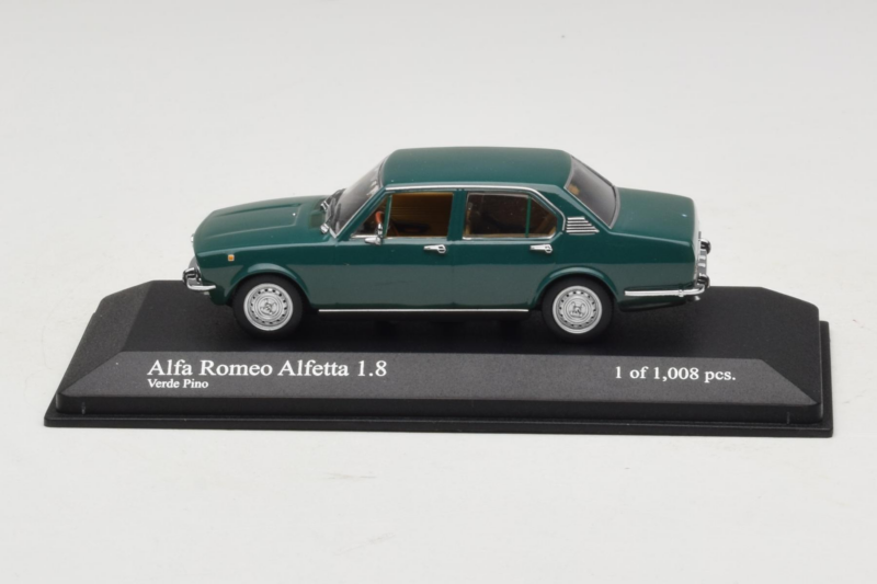 Alfa Romeo Alfetta 1.8 Grön Minichamps 1:43 400120204 Metall