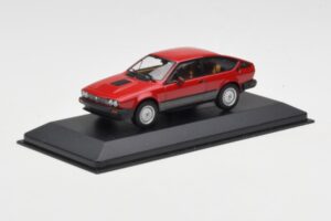 Alfa Romeo Alfetta GTV6 Röd Minichamps 1:43 400120140 Metall — bild 2 av 4