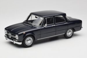 Alfa Romeo Giulia 1300 Blå Minichamps 1:18 180120905 Metall
