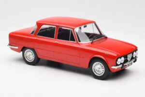 Alfa Romeo Giulia Nuova Super Röd MCG 1:18 MCG18145 Metall — bild 4 av 6