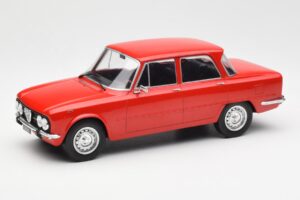 Alfa Romeo Giulia Nuova Super Röd MCG 1:18 MCG18145 Metall