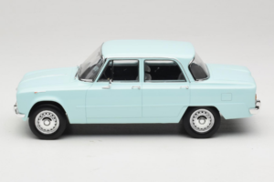 Alfa Romeo Giulia TI 105 Sky Blue Norev 1:18 187974 Metall — bild 4 av 7