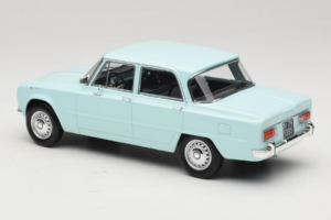 Alfa Romeo Giulia TI 105 Sky Blue Norev 1:18 187974 Metall — bild 6 av 7