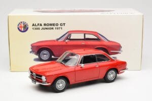 Alfa Romeo GT 1300 Junior LHD Röd AUTOart 1:18 70131 Metall — bild 8 av 8
