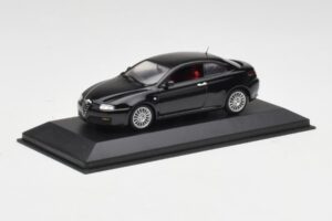 Alfa Romeo GT Svart Minichamps 1:43 400120320 Metall — bild 2 av 4
