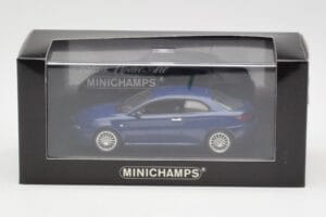 Alfa Romeo GT Dark Blue Metallic Minichamps 1:43 400120326 Metall — bild 4 av 4