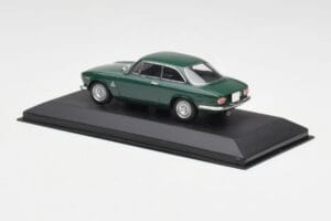 Alfa Romeo Giulia GTA 1300 Junior Grön Minichamps 1:43 ALFA010 Metall — bild 3 av 4