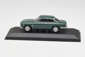 Alfa Romeo Giulia GTA 1300 Junior Grön Minichamps 1:43 ALFA010 Metall