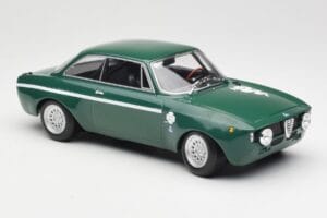 Alfa Romeo GTA 1300 Junior Grön Minichamps 1:18 155120022 Metall — bild 4 av 6
