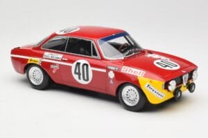 Alfa Romeo GTA 1300 Junior #40 F. Picchi / J-C. Chasseuil Division 1 Winners 12 Hours of Paul Ricard 1971 Minichamps 1:18 155 — bild 4 av 6