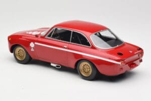 Alfa Romeo GTA 1300 Junior Röd Minichamps 1:18 155120020 Metall — bild 5 av 6