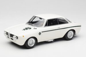Alfa Romeo GTA 1300 Junior Vit Minichamps 1:18 155120021 Metall