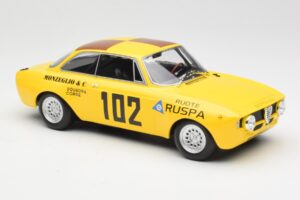 Alfa Romeo GTA 1300 #102 Squadra Corse R. Zanetti / M. Ruspa / Monzeglio Targa Florio 1971 Minichamps 1:18 155711202 Metall — bild 4 av 6