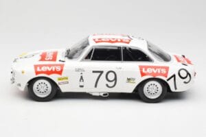 Alfa Romeo GTA 1300 #79 H. Rubens / C. Van Ryn 24 Hours of Spa 1971 Minichamps 1:18 155711279 Metall — bild 3 av 6