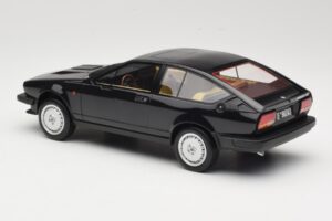 Alfa Romeo GTV6 2.5 Svart Laudoracing-Models 1:18 LM110C Metall — bild 5 av 6