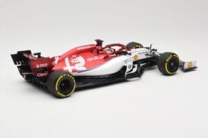 Alfa Romeo Racing C38 #7 K. Raikkonen F1 2019 Minichamps 1:18 110190007 Metall — bild 2 av 6