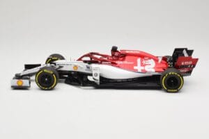 Alfa Romeo Racing C38 #7 K. Raikkonen F1 2019 Minichamps 1:18 110190007 Metall — bild 3 av 6