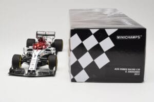 Alfa Romeo Racing C38 #7 K. Raikkonen F1 2019 Minichamps 1:18 110190007 Metall — bild 6 av 6