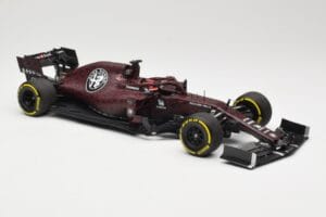 Alfa Romeo Racing C38 #7 K. Raikkonen Valentine's Day Livery Shakedown Fiorano 14th February 2019 Minichamps 1:18 110199907 M — bild 4 av 6