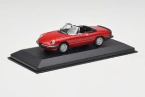 Alfa Romeo Spider 2000 Alfa Röd Minichamps 1:43 436120760 Metall — bild 2 av 4