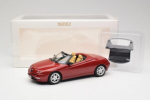 Alfa Romeo Spider 916 Proteo Red Metallic Norev 1:18 187854 Metall — bild 6 av 6