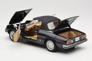Alfa Romeo Spider 916 Veloce Svart Ricko 1:18 32107 Metall — bild 5 av 8