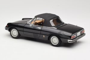 Alfa Romeo Spider 916 Veloce Svart Ricko 1:18 32107 Metall — bild 7 av 8