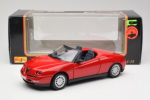 Alfa Romeo Spider 916 Alfa Röd Maisto 1:18 50278 Metall — bild 8 av 8